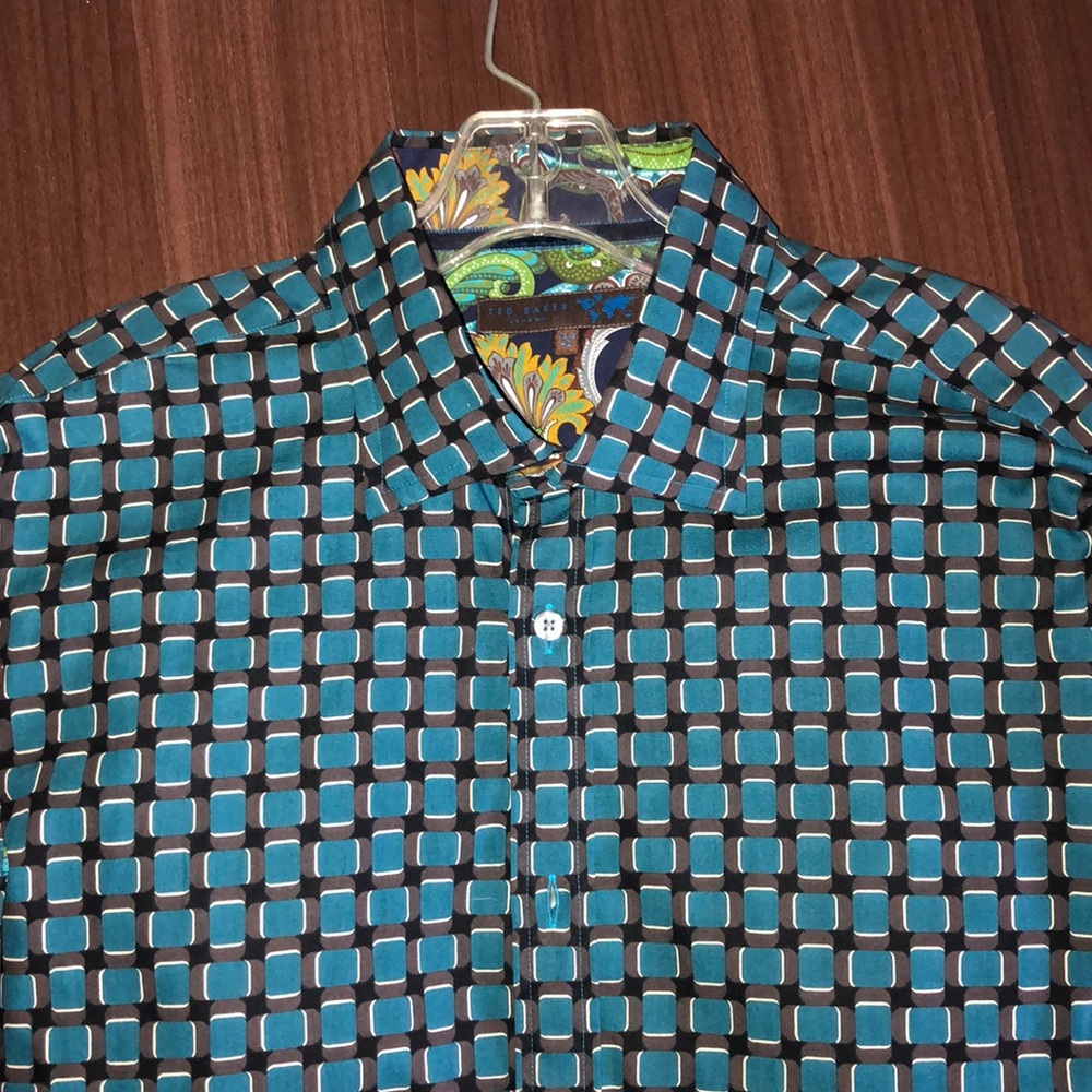 LIKE NEW! Men’s dress shirt